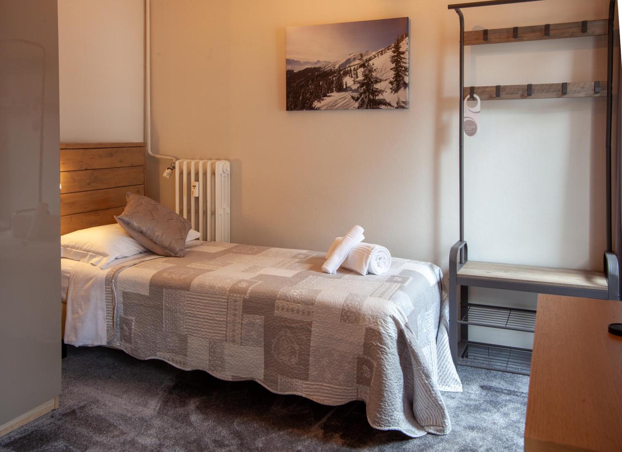 Bed & Breakfast Pensione Bianca Bardonecchia