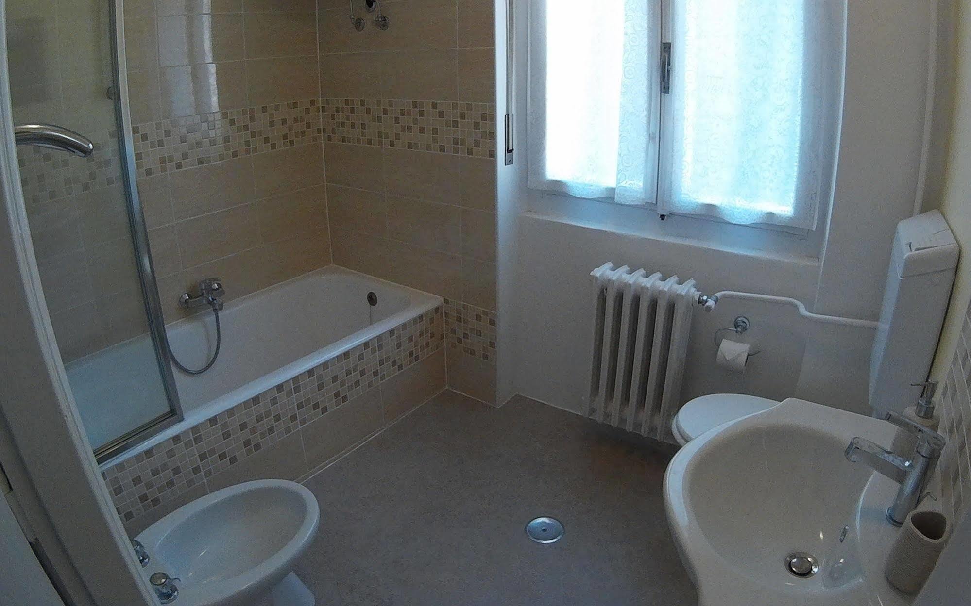 Pensione Bianca Bed & Breakfast Bardonecchia